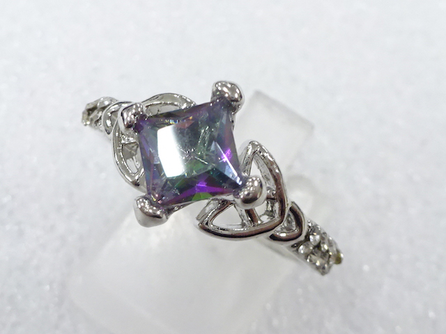 Japanese Kimono / Antique Accessories Metal